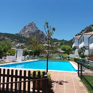 hotel-villa-de-grazalema.es-andalucia.com/