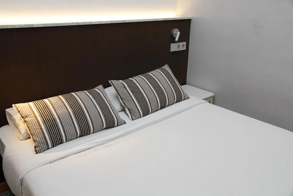 Bcn Home Guest House Barcelona Spanien