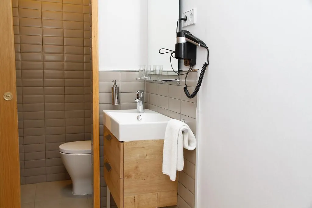 Bcn Home Guest House Barcelona Spanien